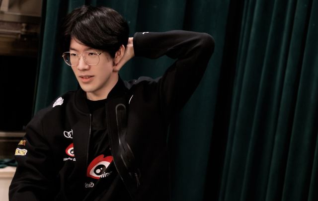 TOBIZ： ＂ nilo , 我觉得他超级超级好＂