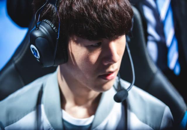 把把C！Wx金克丝展现队长风采爆砍20杀 WER横扫GBS晋级